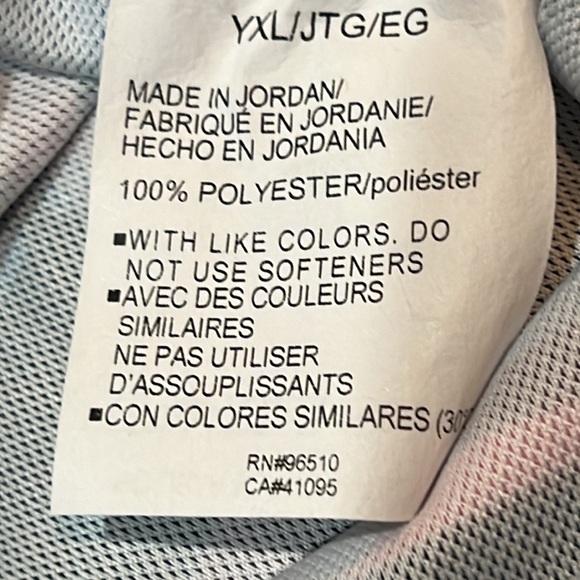 Girls Play Up Under Armour Printed Shorts (XL) - Picture 7 of 8